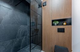 Apartament la cheie, 2 camere, 54 mp utili, balcon de 10 m, parcare, zona Terra