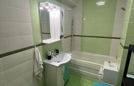 Apartament de 3 camere decomandate, 2 bai, etaj intermediar, zona Europa 