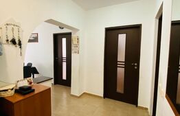 Apartament cu 2 dormitoare, 54mp, parcare, balcon, zona Centrala