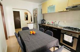 Apartament cu 2 dormitoare, 54mp, parcare, balcon, zona Centrala