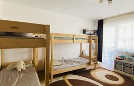 Apartament cu 2 dormitoare, 54mp, parcare, balcon, zona Centrala