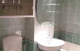 Apartament cu 2 camere, 57 mp, decomandat, cu parcare