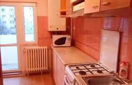 Apartament cu 2 camere, 57 mp, decomandat, cu parcare