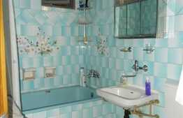 Vanzare apartament 3 camere, boxa, garaj, zona Parcului Central