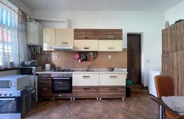 Casă 3 camere, 76mp, teren 90mp și 2 parcări private!