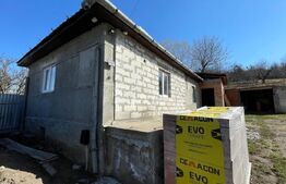 Casa de vanzare, cu 2 camere, 86 mp, teren 1500 mp, zona Valcele