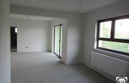 Apartament de vanzare, 2 camere, semifinisat, 65 mp, balcon! Finalizat in 2015!