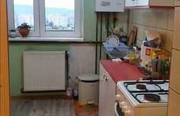 Vanzare apartament 4 camere, 79 mp, boxa subsol, zona strazii Mehedinti