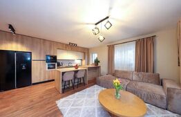 Apartament cu 3 camere, decomandat, 80 de mp, zona Tractorul