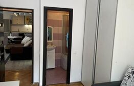 Apartament 3 camere 2 bai -in vila - 80mp  -pivnita si  parcare Central 