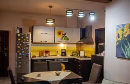 Apartament in vila, 80mp  loc parcare, mobilat, zona Centru Istoric 530 mp curte