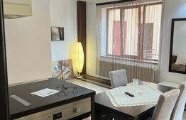 Apartament 3 camere 2 bai -in vila - 80mp  -pivnita si  parcare Central 