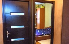 Apartament in vila, 80mp  loc parcare, mobilat, zona Centru Istoric 530 mp curte