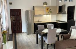 Apartament in vila, 80mp  loc parcare, mobilat, zona Centru Istoric 530 mp curte