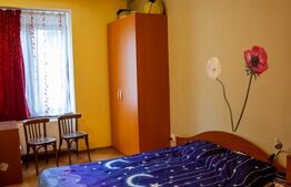 Apartament in vila, 80mp  loc parcare, mobilat, zona Centru Istoric 530 mp curte