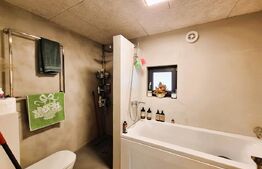 Casa deosebita cu apartament cu intrare separata,  zona Popesti, plus garaj