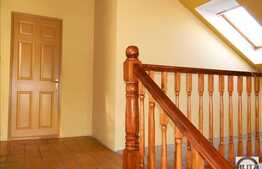 3 camere de vanzare, 144 mp si terasa 15 mp, zona Motilor!