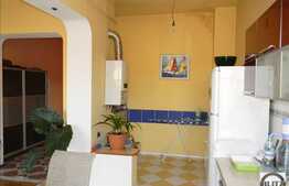 3 camere de vanzare, 144 mp si terasa 15 mp, zona Motilor!