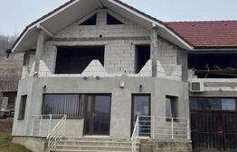 Casa de vanzare sau schimb, 240 mp, 700 mp teren, Caianu