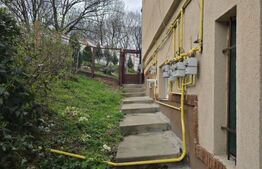 Apartament cu 3 camere, curte comuna de 284 mp, locație excelentă, Gruia