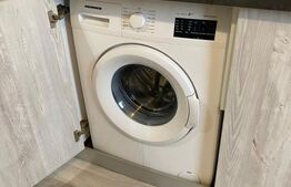 Apartament 3 camere,50mp, parcare, et. intermediar, lift, la cheie, zona Petrom 