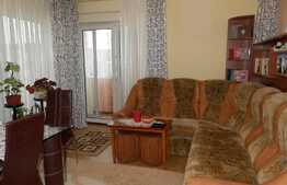 2 camere, 58 mp, 2 balcoane, parcare cu CF! Zona strazii Florilor!