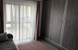 Apartament 3 camere, bucatarie separata, 2 parcari, balcon 