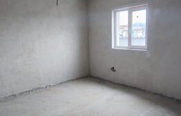 Casă de Vânzare cu 3 camere  în Cartierul Izvor, Tărlungeni