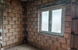 Casa la rosu de vanzare in Vulcan - Brasov