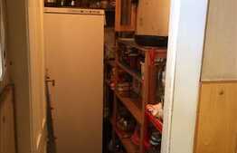 Vanzare apartament 3 camere, 93 mp, boxa subsol, zona Piata Garii