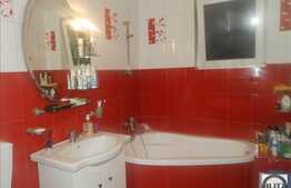 3 camere, 58 mp! Mobilat si utilat! Loc de parcare! Zona strazii Eroilor!