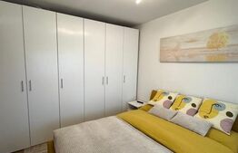 Apartament cu 4 camere, decomandat, etaj intermediar de vanzare