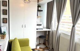 Apartament cu 4 camere, decomandat, etaj intermediar de vanzare