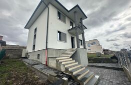 Casa individuala, 4 camere, 3 bai, garaj, zona Beta Residence