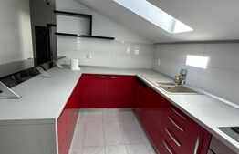 Apartament spatios cu 4 camere, renovat, utilat - Rasnov, Brasov