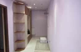 Apartament cu 4 camere, pe 2 niveluri, 134 mp utili! Parcare! Zona Ioan Rus!