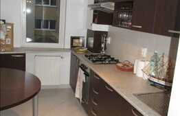 Garsoniera confort sporit, decomandata, 39.5 mp, balcon! Parcare! Zona Florilor