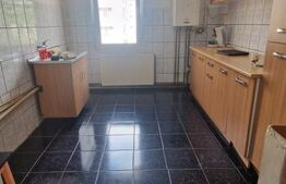 Apartament 4 camere, balcon, etaj 2, bloc izolat, decomandat, beci ,2 bai