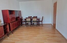 Apartament 4 camere, balcon, etaj 2, bloc izolat, decomandat, beci ,2 bai