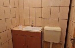 Apartament 4 camere, balcon, etaj 2, bloc izolat, decomandat, beci ,2 bai