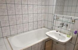 Apartament 4 camere, balcon, etaj 2, bloc izolat, decomandat, beci ,2 bai