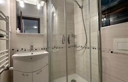 Apartament spatios de vanzare, cu 3 camere, 74 mp, zona Tractoru