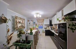 Apartament 3 camere, 65 mp, Apahida