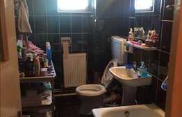 Vanzare apartament 2 camere, 54 mp, terasa, boxa subsol, zona Iulius Mall