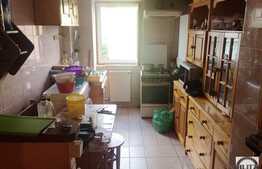 Vanzare apartament 2 camere, 54 mp, terasa, boxa subsol, zona Iulius Mall