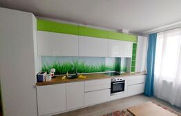 Apartament 2 camere, decomandat, parcare, zona Vivo 