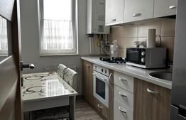 Apartament 2 Camere DECOMANDAT , etaj 1, Parcare