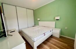 Apartament de 3 camere, parcare, 55 mp, etaj intermediar, zona Tăuți