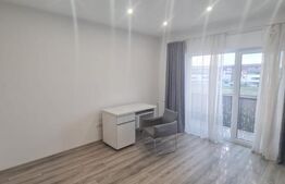 Apartament cu 3 camere, 80 mp, posibilitate de decomandare, parcare, zona Terra