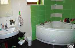 De vanzare apartament 2 camere, 80 mp, parcare, terasa, zona Golden Tulip!